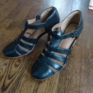 Clark's Black Sandals